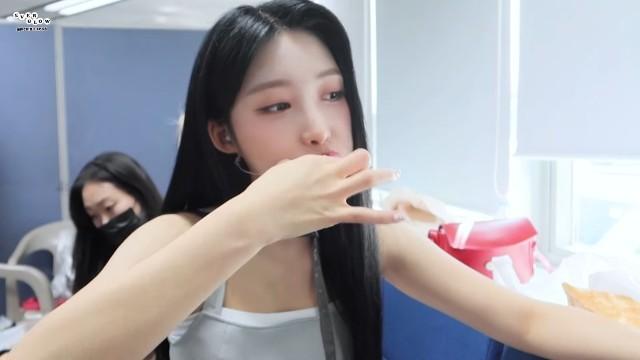 Where is EVERGLOW ?