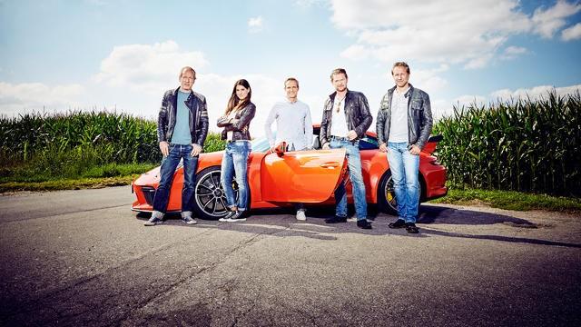 Det sucht Kadidjas erstes Auto | 500 PS-Power-Limousinen - BMW M3 Competition vs. Alfa Romeo Quadrifoglio | Camper-Spezialumbauten