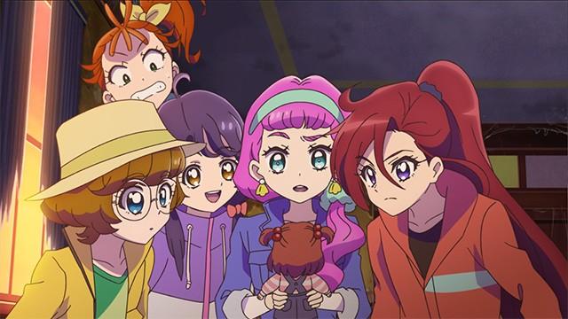 Manatsu asustada. Las siete leyendas de la escuela