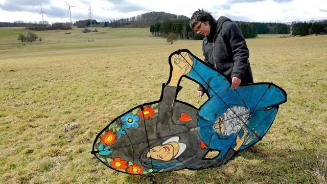 Wie man einen Lenkdrachen baut