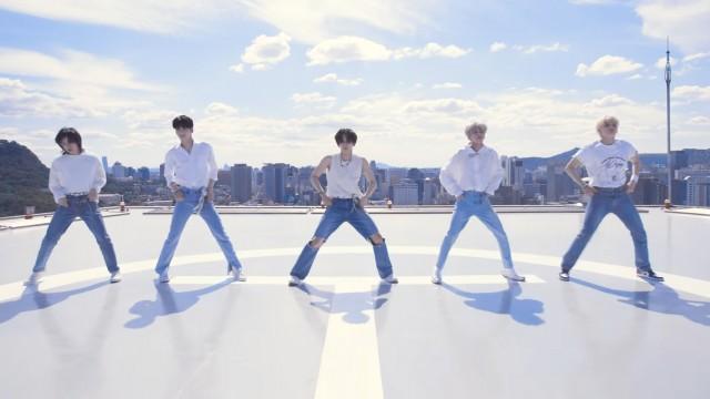 ‘Magic’ Special Performance Video