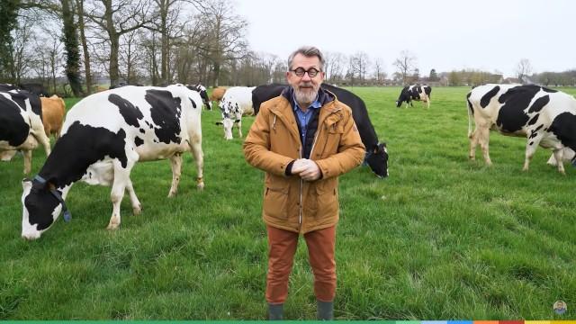 Chez Jamy - Comment la vache fait-elle du lait ?