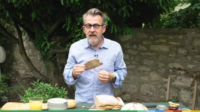 Chez Jamy - Pourquoi y a-t-il des trous dans le pain ?