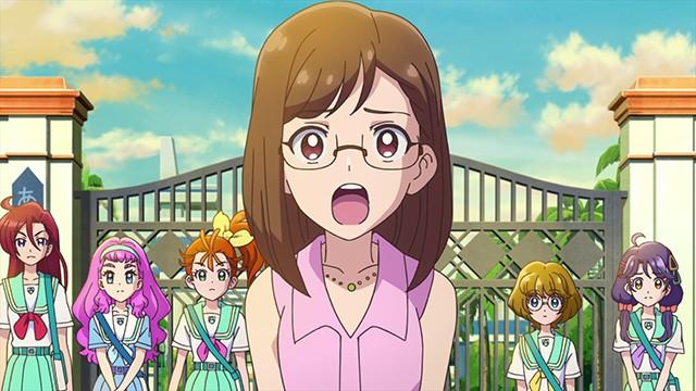 ¡Operación potenciar a la profe Sakuragawa!