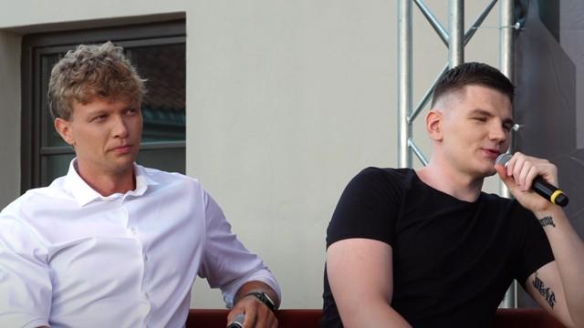 su Mindaugu Kuzminsku ir Artūru Gudaičiu