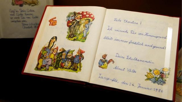 Poesiealbum, Rechenschieber & Co.