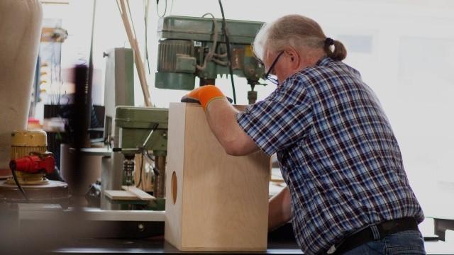 Wie man ein Cajon baut