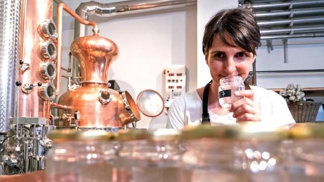 Wie man einen Gin brennt