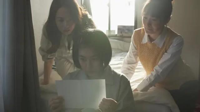 恋の言葉が舞う中で