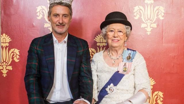 Gaule Save the Queen