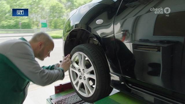 Sicherheitscheck für Autos|   Carlos, der mal muss|   Autotürenlied|   Käpt’n Blaubär und einer Schule für junge Haie