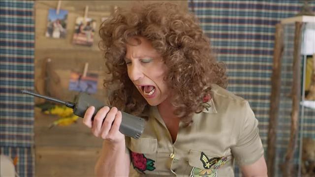 מאחורי הקלעים
