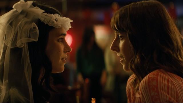 One to shake that ass