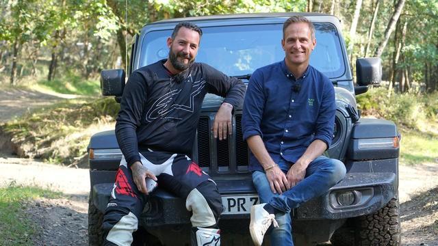 Offroad-Challenge - Jeep Wrangler JL Rubicon vs. Harley-Davidson Pan America 1250 | Hamid sucht Halbe-Million-Euro Sportwagen | Det testet Auto-Lifehacks