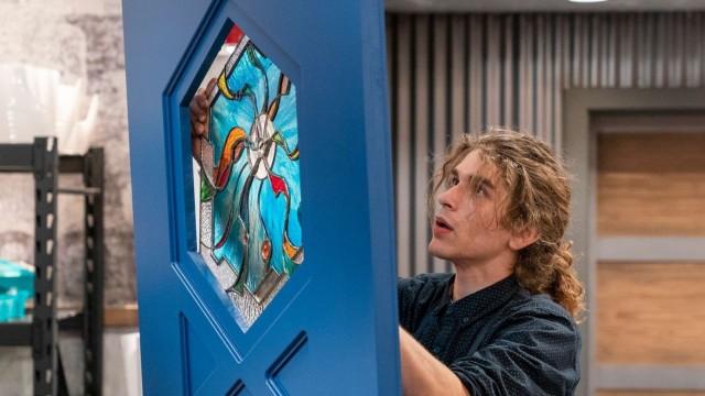 Stained Glass Battle!