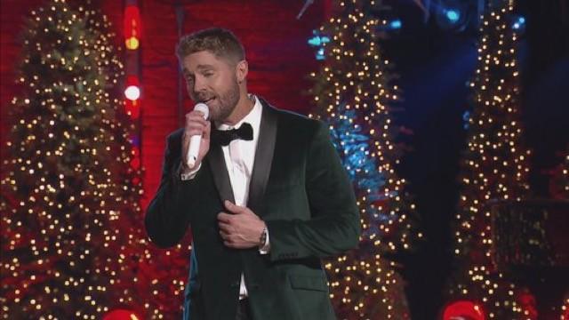 CMT Crossroads Christmas: Brett Young & Friends