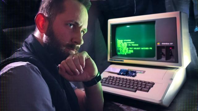 We Turned On The Abandoned Apple II!