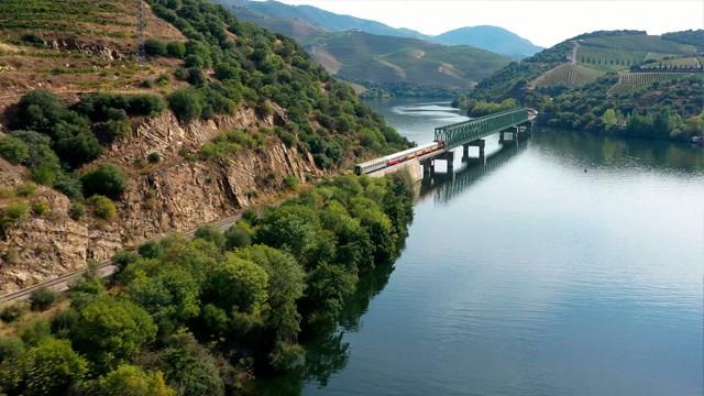 Im Herzen Portugals - Mit dem Zug von der Küste in das Douro-Tal