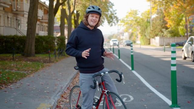 La frénésie du vélo, oui, mais à quel prix?; Salaire et milieu communautaire