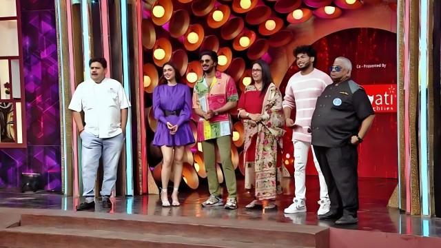 Hey Sinamika Cast on the Show