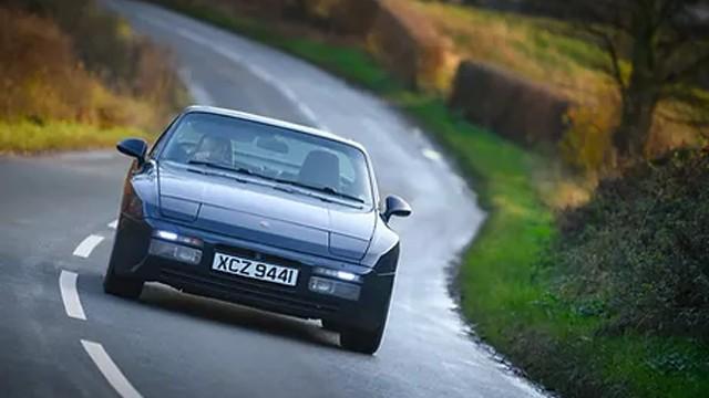 Porsche 944
