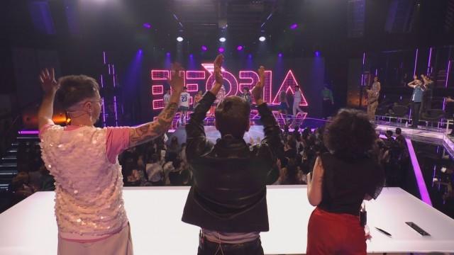 Show 2