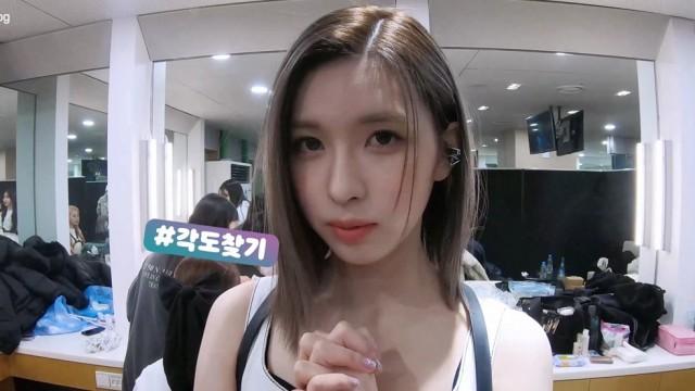 [NMIXX] BAE Self CAM #MIXXTORY | 짠! Bae PD-nim is here!