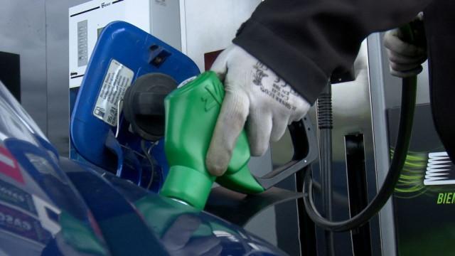 En busca de gasolina barata