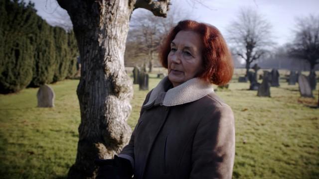 When Paths Cross: Debbie Buxton