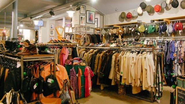 Les Vêtements: How and Why to Dress