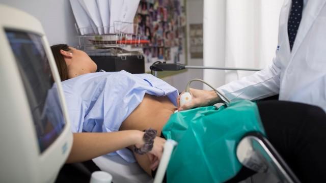 ¿Cómo se aborta en España?