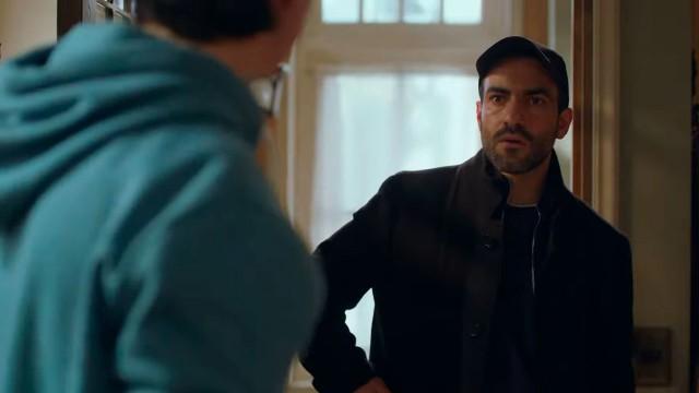 Benjamín confronta a su padre