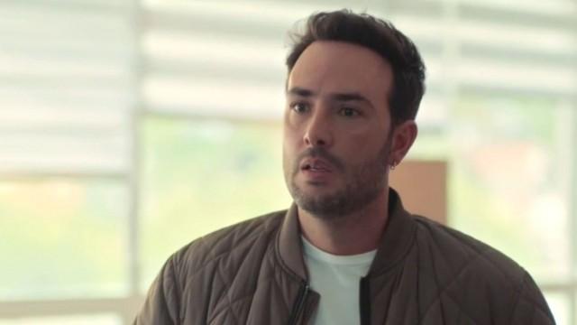 María surprises Mauricio with unpleasant news