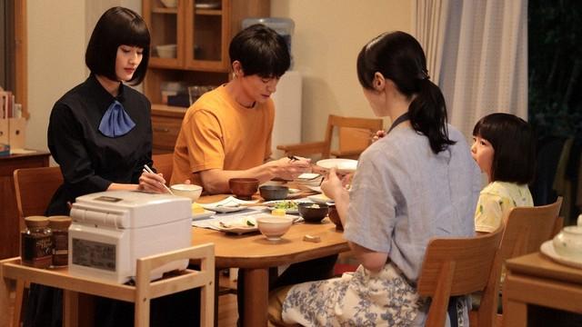1万円。拾うのとあげるの、どっちが幸せ?