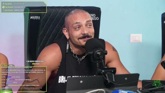 Episodio di RAZZISMO ad ASTI e BECERA RETORICA della MELONI su DCA | Cerbero Podcast #1467