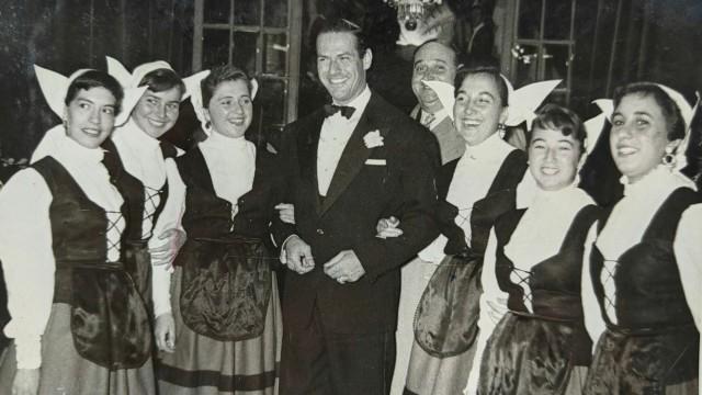 Un reloj de oro, la partida de nacimiento del Festival de San Sebastián