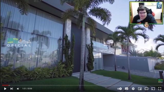 AUGUSTO BRAGA: CASA NO CONDOMÍNIO DEL LAGO NA BARRA DA TIJUCA