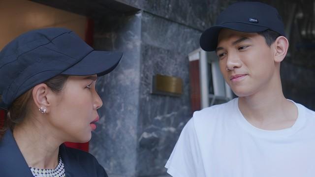 EP 4
