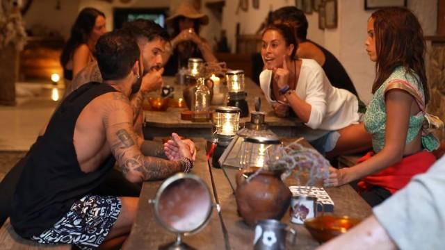 Raquel Lozano se enfrenta a Omar