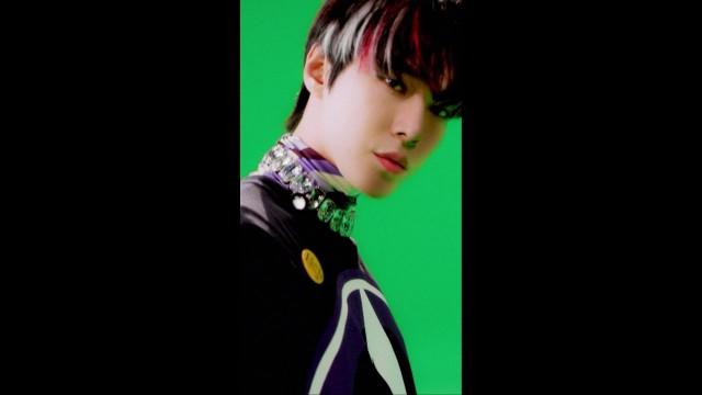 NCT 127 : Sticky DOYOUNG