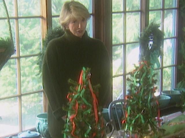 Winter Window Box; Chicken Stock; East Hampton House Tour