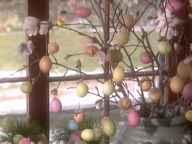 Ham 101; Chocolate Eggs and Nests; Decorating Easter Cookies