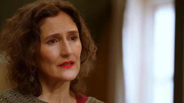 Cristina se entera de la conexión entre Margarita y Lucas