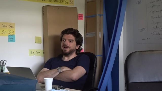 notre complice est victime d’une escroquerie ! Tout est compromis…