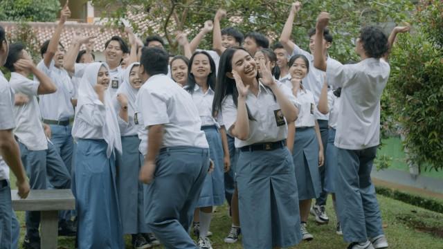 Kampung Gang VS Dahlia