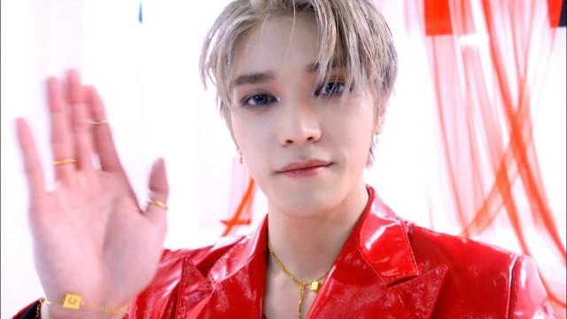 Do you like it? Is it cool? ❤️ | TAEYONG 'Ghost' Performance Video Behind