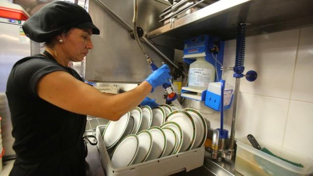 ¿Son los salarios justos en España?