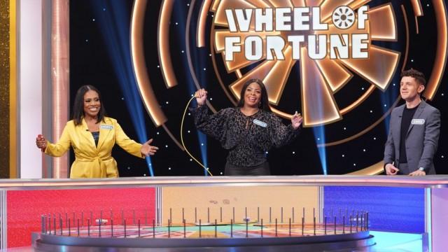 Janelle James, Sheryl Lee Ralph and Chris Perfetti