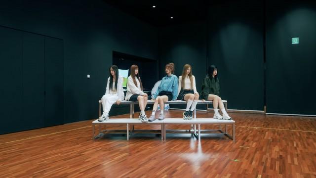NewJeans (뉴진스) 2022 MMA Dance Practice (Cookie+Hype Boy+Attention)