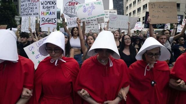 Les servantes de la colère